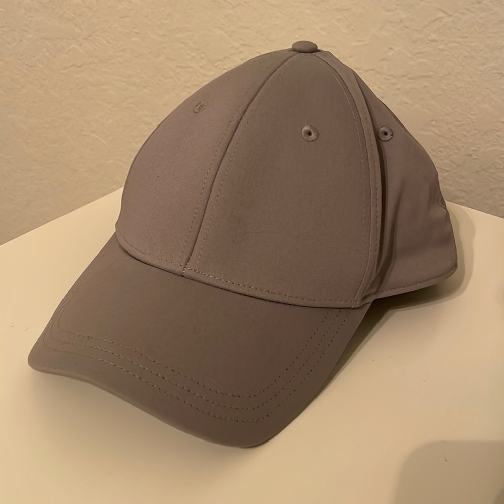 Grey Lululemon Hat LIKE NEW